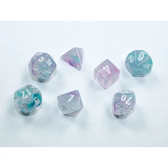 Mini-Polyhedral Wisteria white